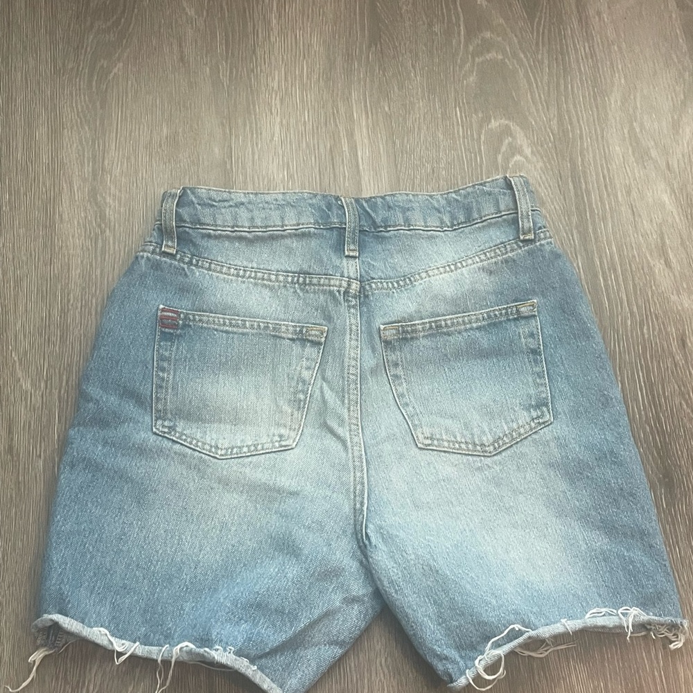 90’s Long Inseam Short - Picture 3 of 4